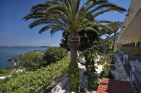  Hotel Villa Ireos  Искья